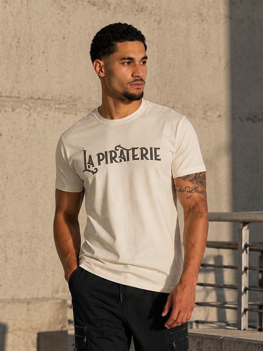 T-shirt La Piraterie - La Piraterie