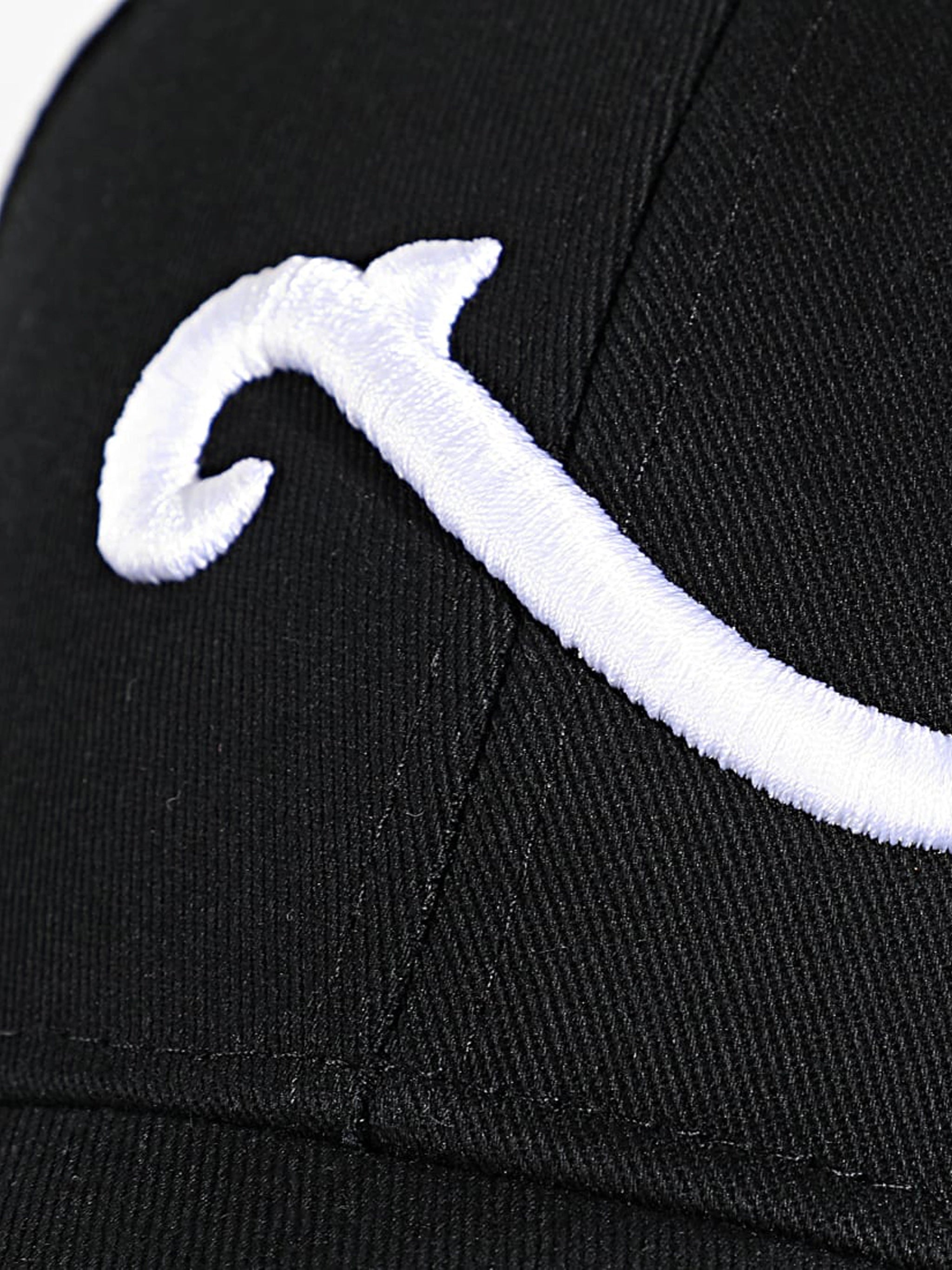 Casquette Noir Wave - LA PIRATERIE