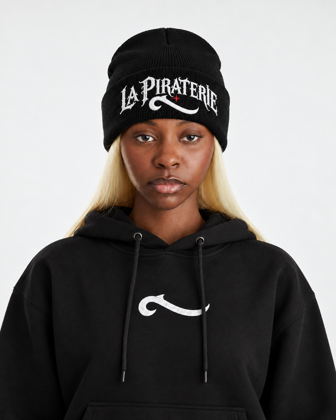 GOTHIC BEANIE LA PIRATERIE — BLACK