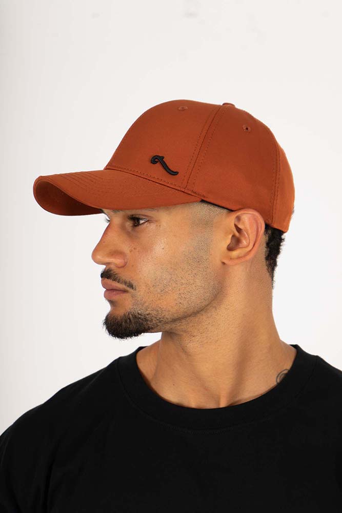 Casquette marron Wave de la collection La Piraterie été 2024 avec logo Wave, prt Booba (Kopp)